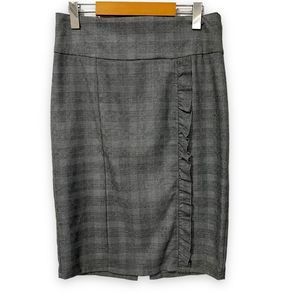 Suzy Shier grey skirt with frill on front size medium